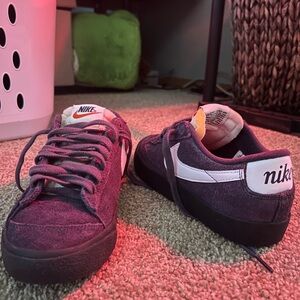 Nike Charcoal and White Casual Shoes